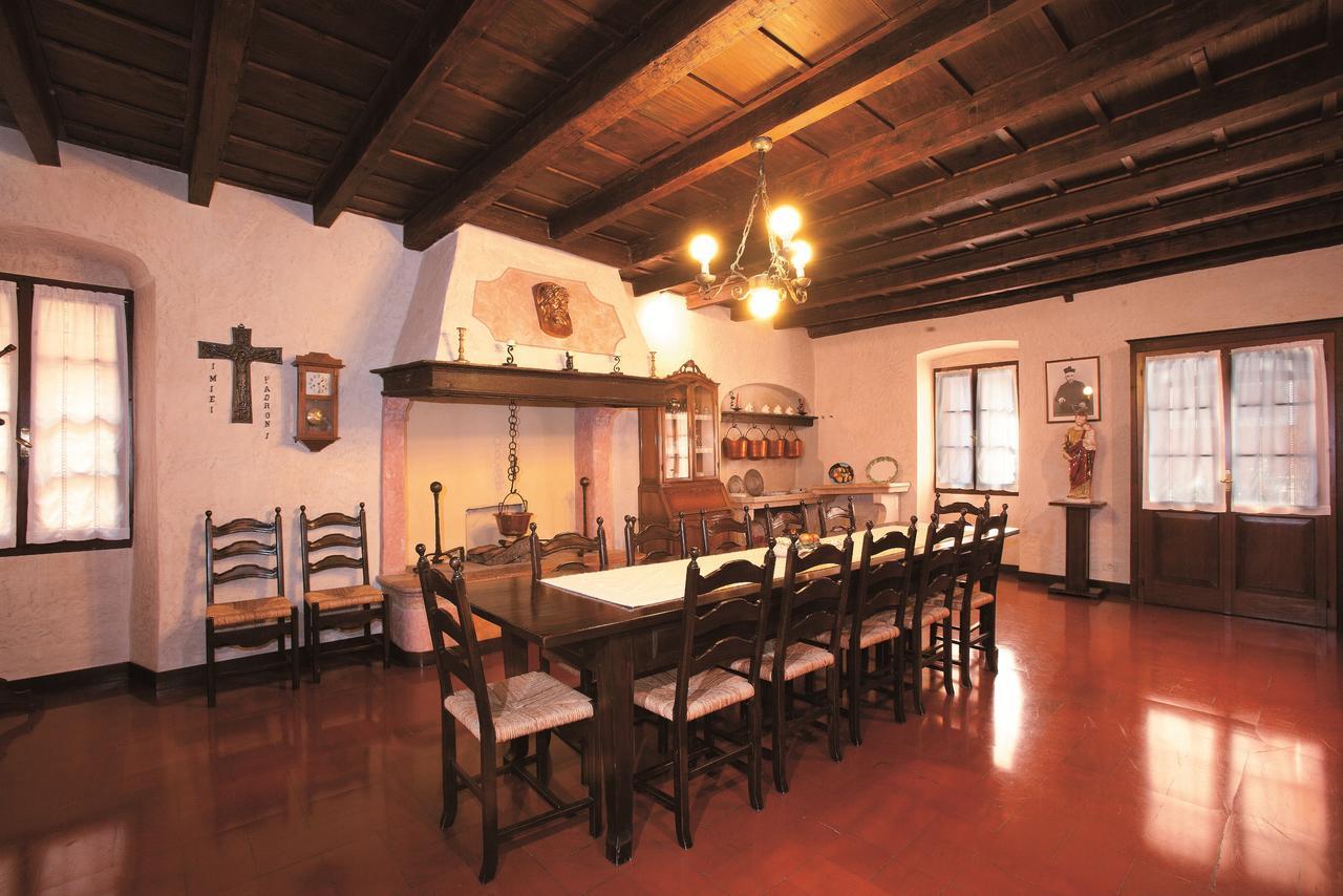 Casa Vacanza - Casa Del Padre Nascimbeni Torri Del Benaco Bagian luar foto